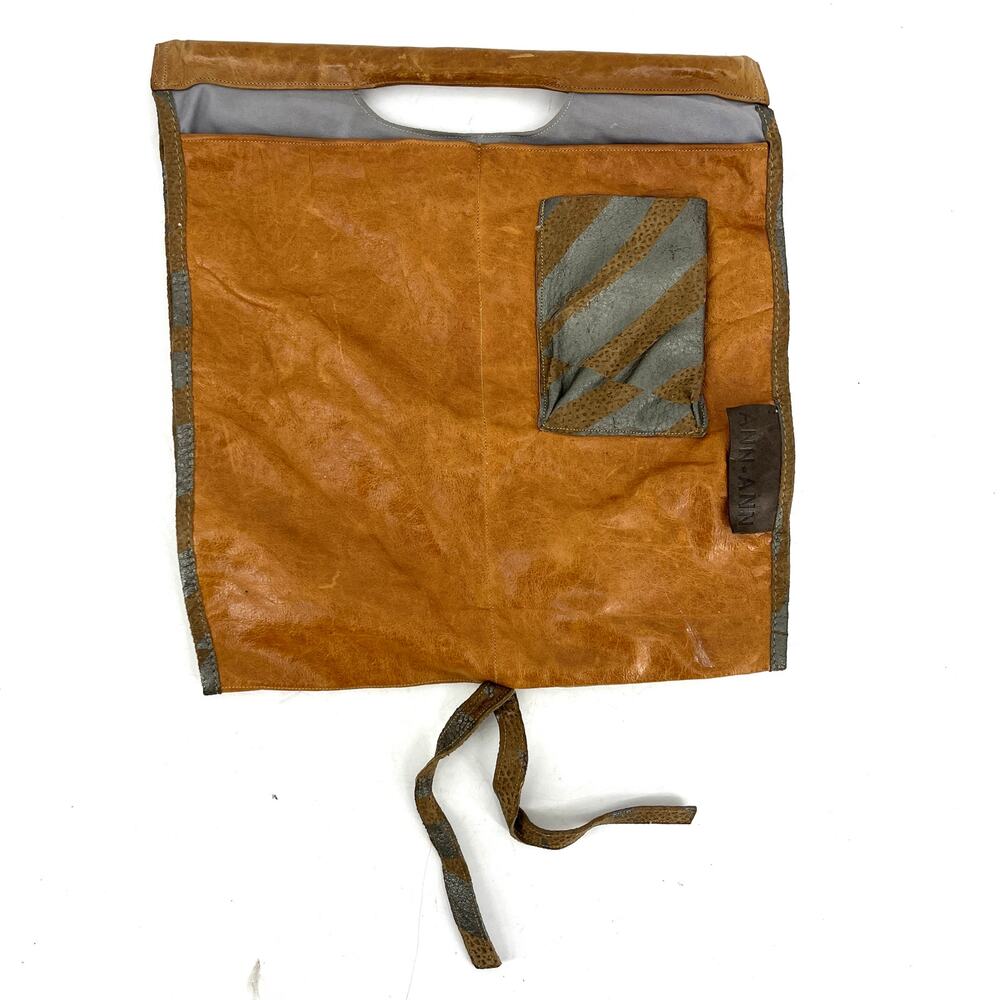Ann+Ann Brown‎ Leather Wood Handle Four Section Bag